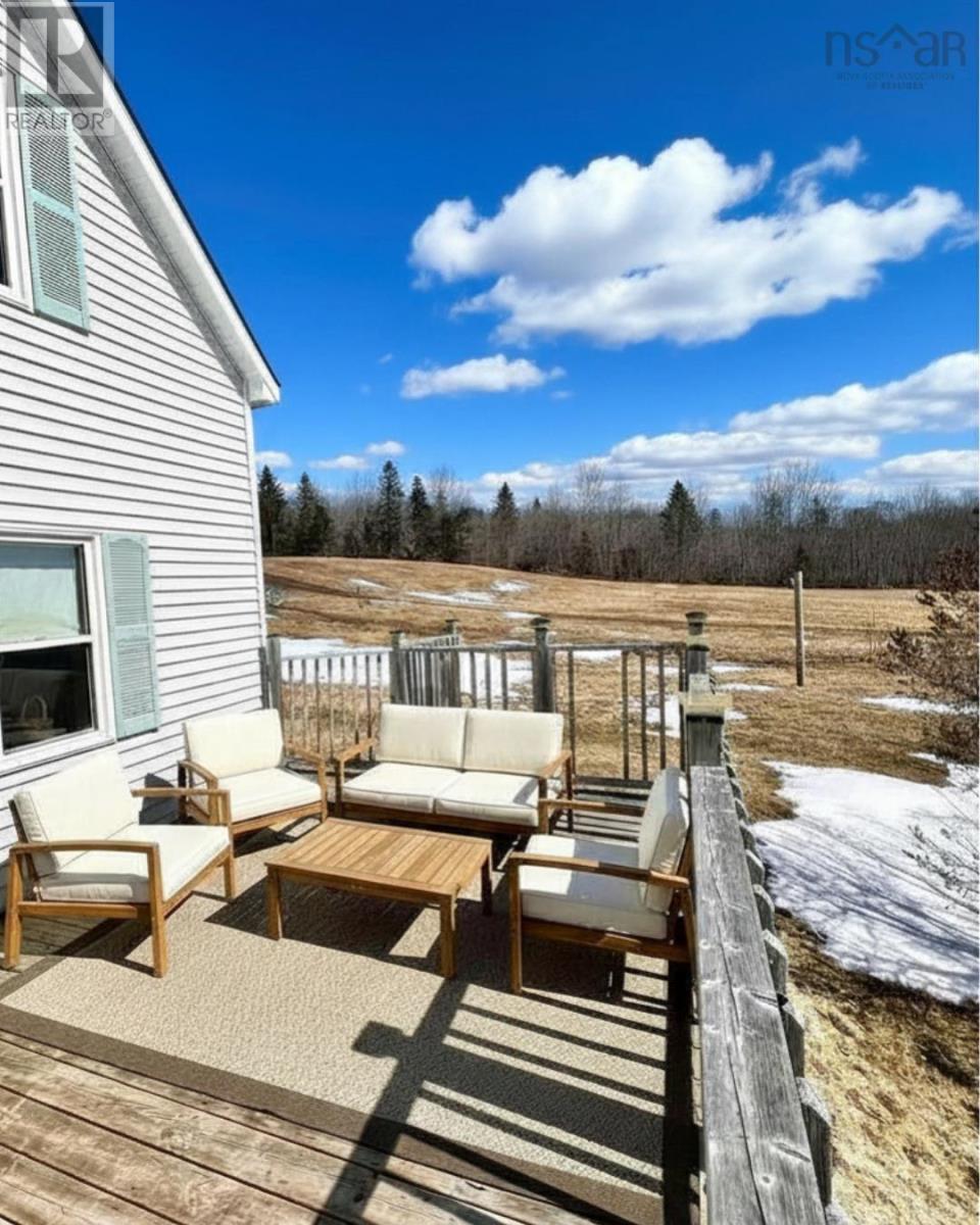 Property 22 of 23 of 2041 Strathlorne-Scotsville Road