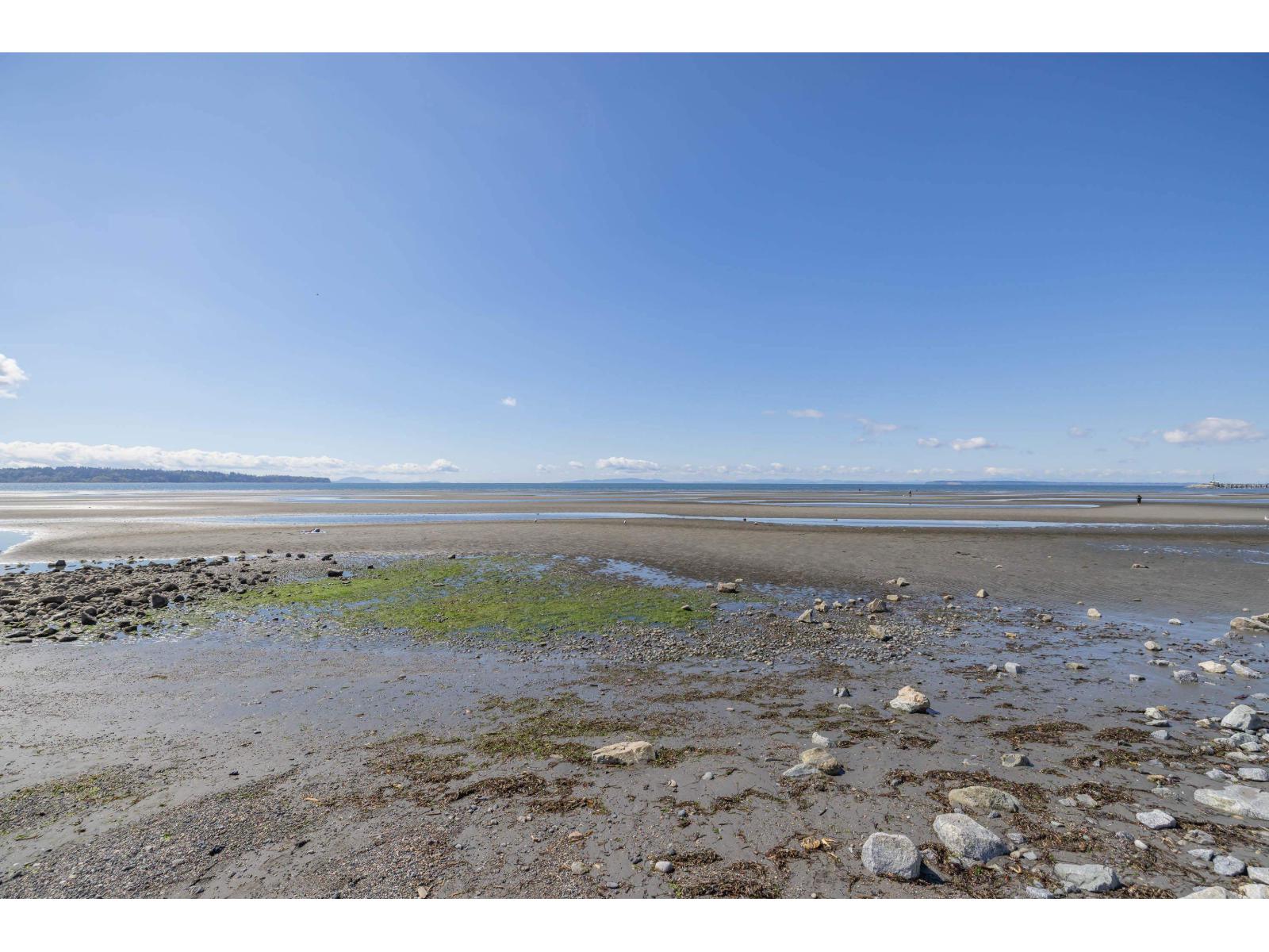 403 15621 MARINE DRIVE, White Rock