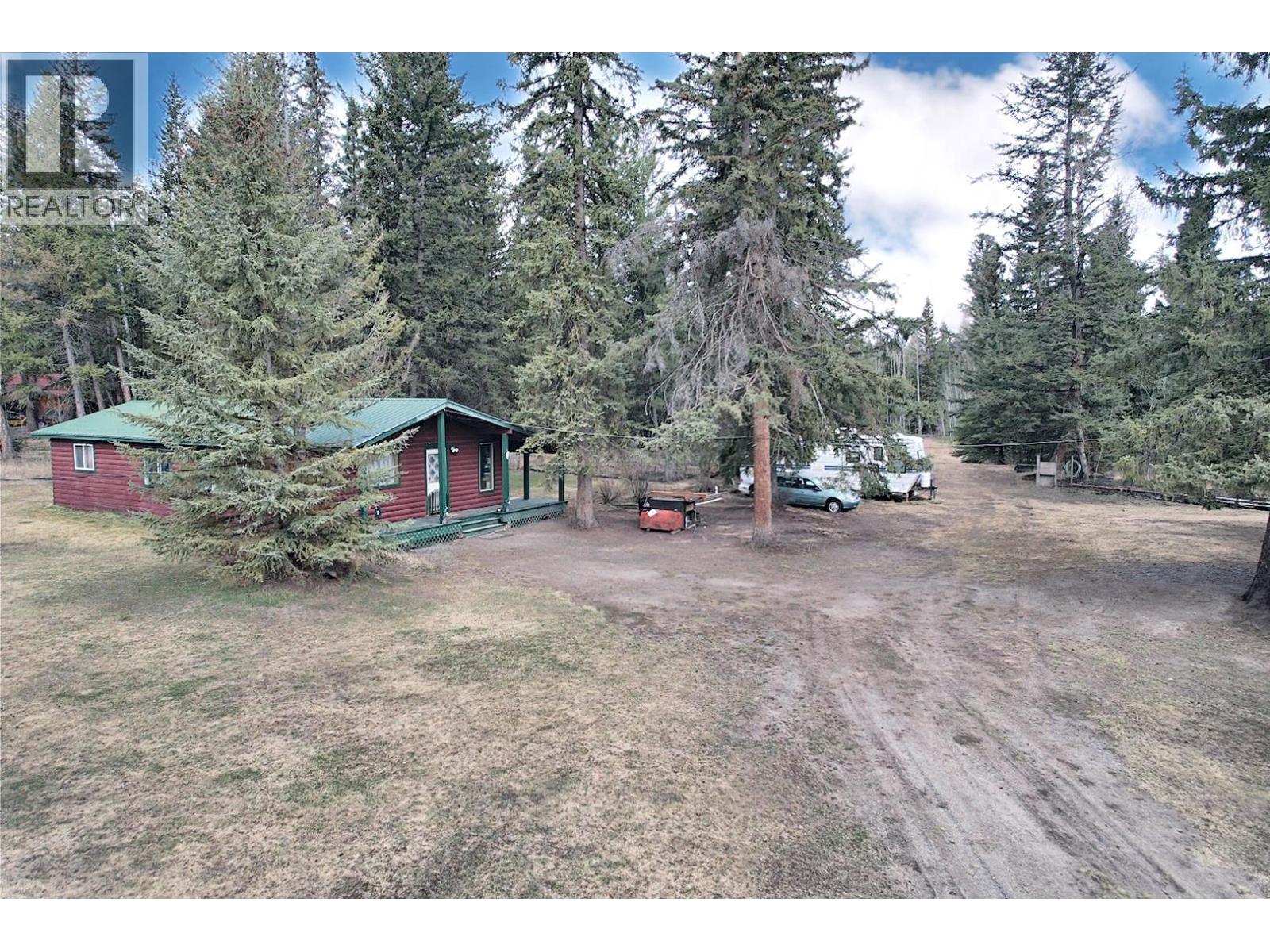 6265 HORSE LAKE ROAD — photo 17