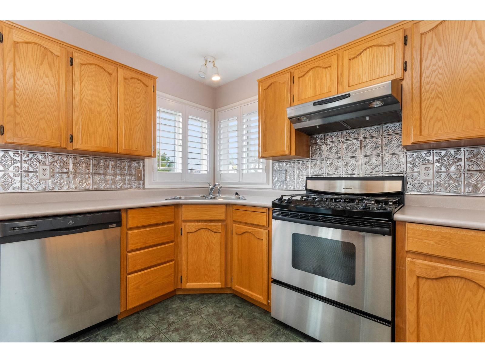 1586 SHEFFIELD DRIVE, Agassiz — photo 11