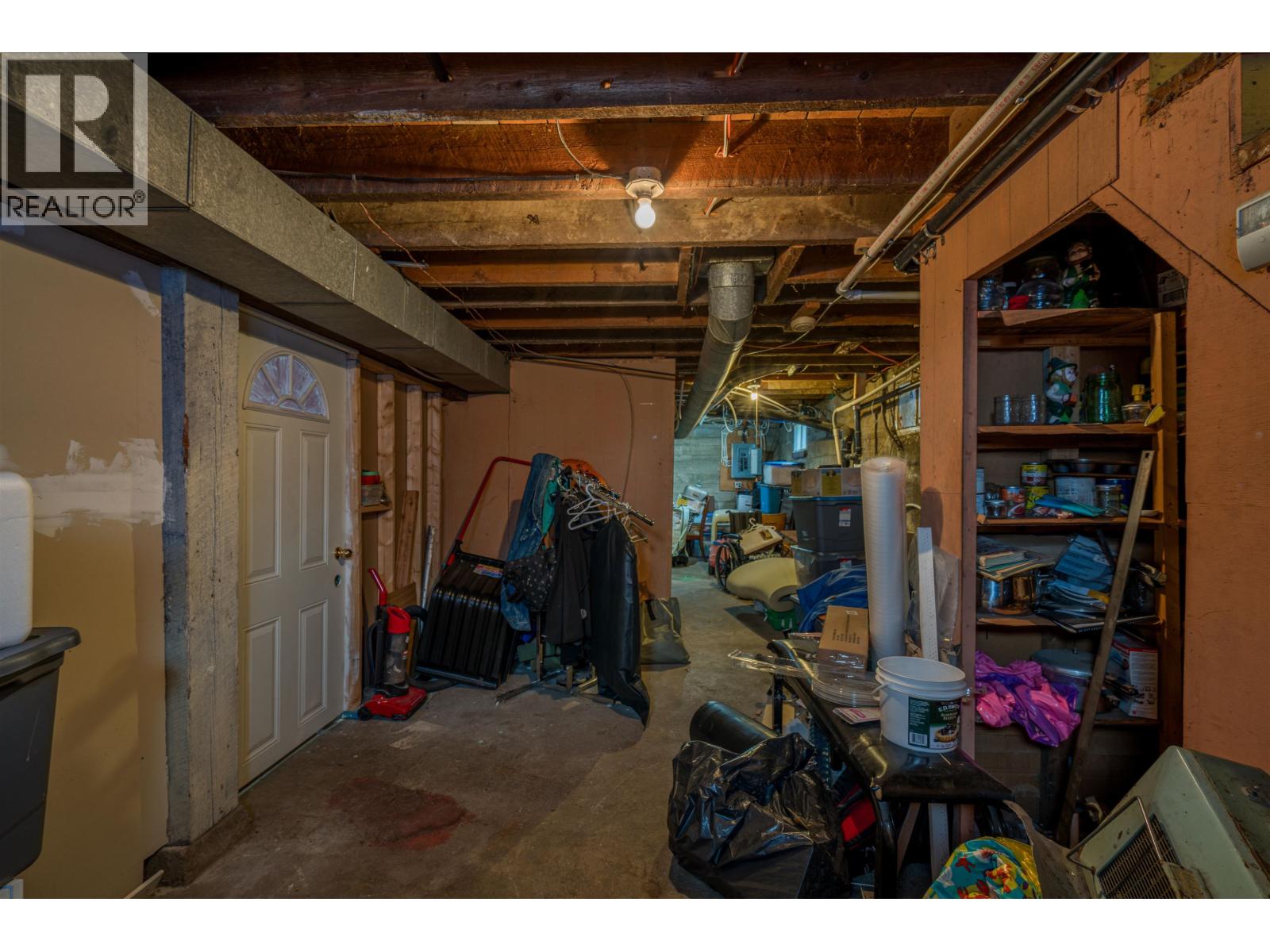 495 BURDEN STREET - 32