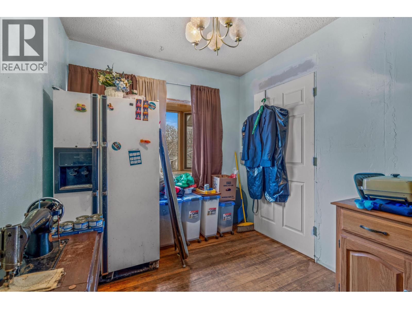 495 BURDEN STREET - 30