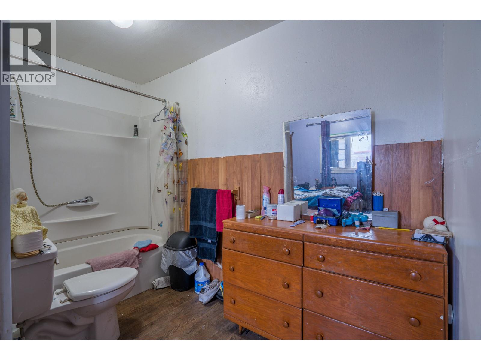 495 BURDEN STREET - 26