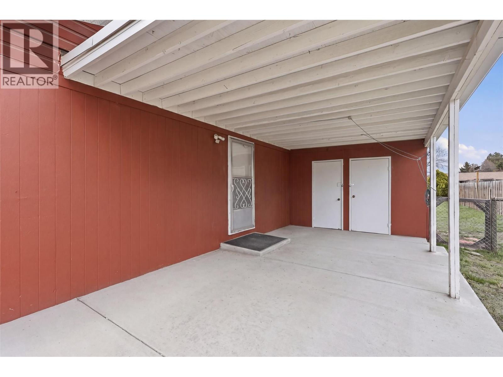 666/668 REEMON DRIVE - 12