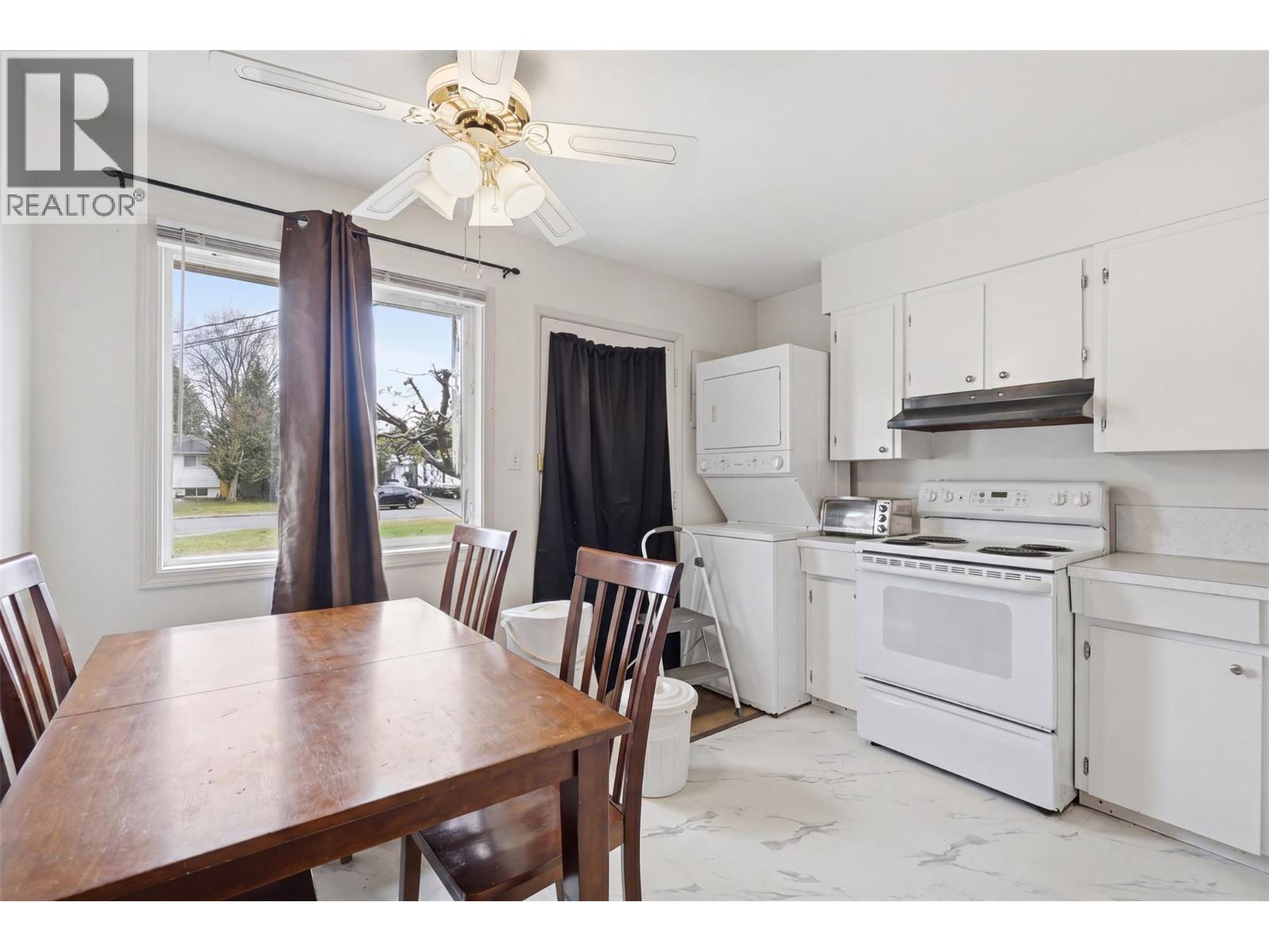 666/668 REEMON DRIVE - 7