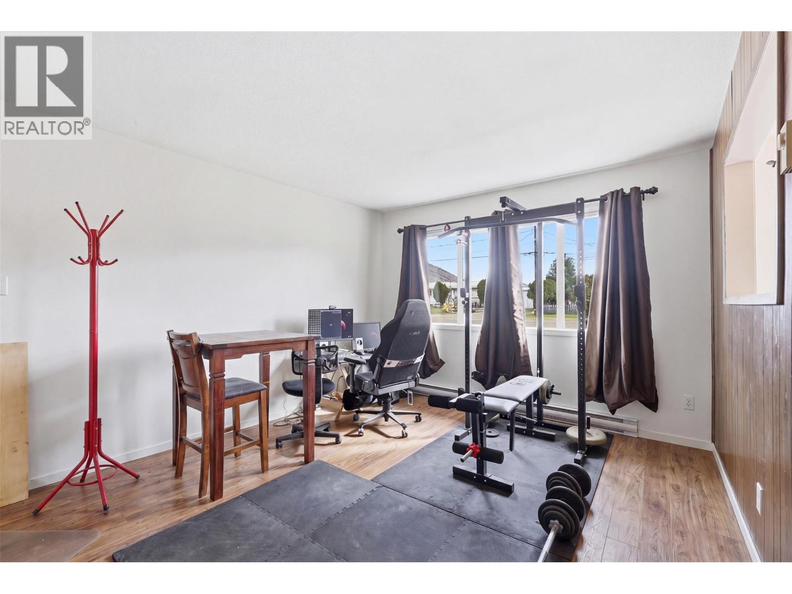 666/668 REEMON DRIVE - 6