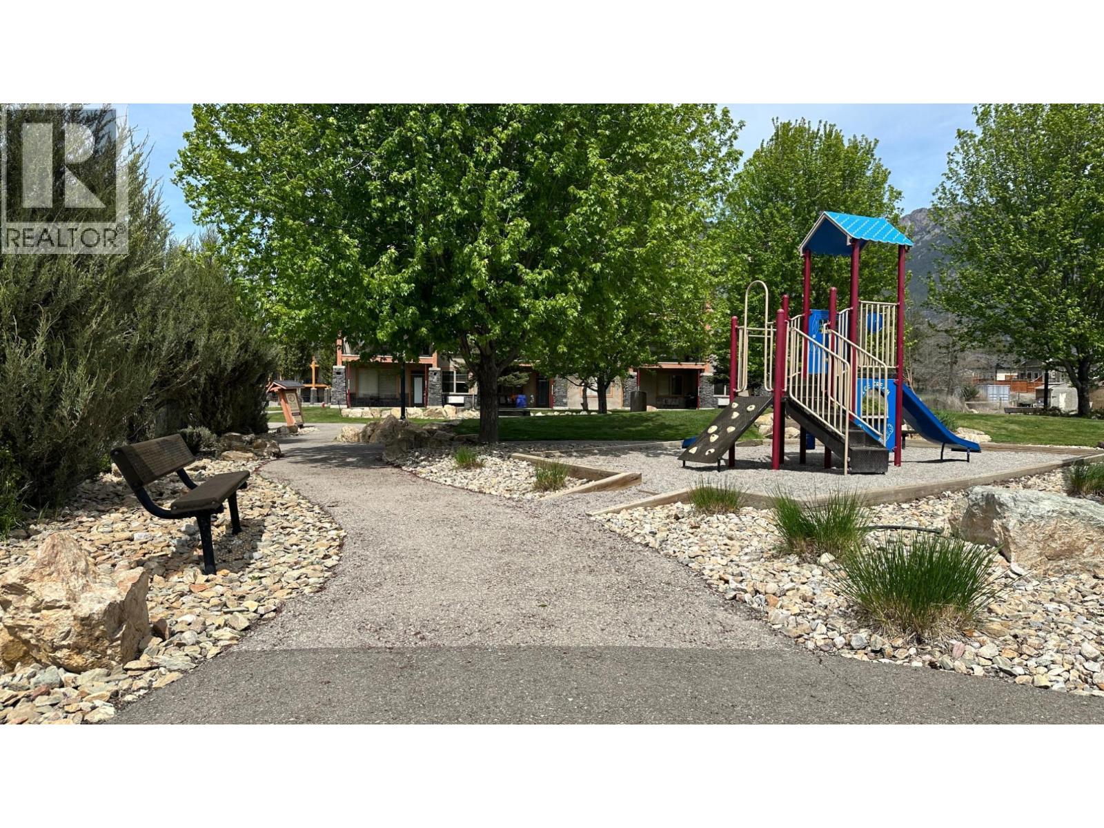 #533B 500 BIGHORN Boulevard - 36