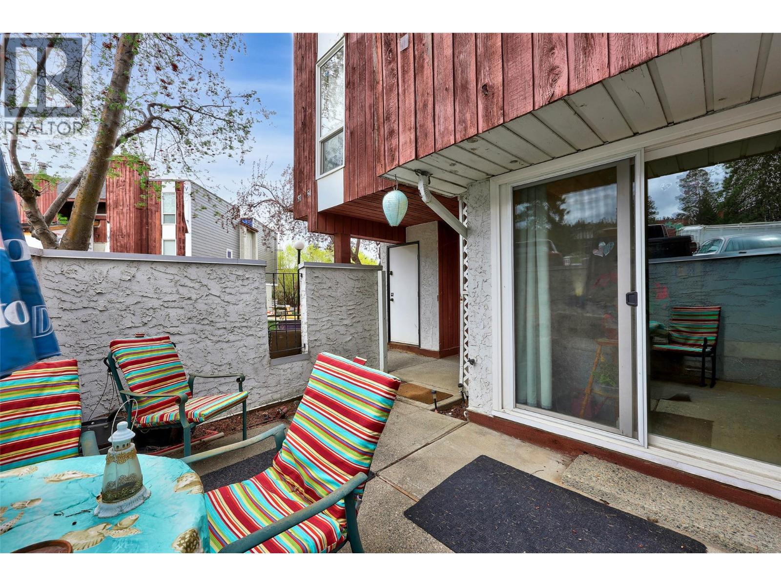 #37 1435 SUMMIT DRIVE - 12