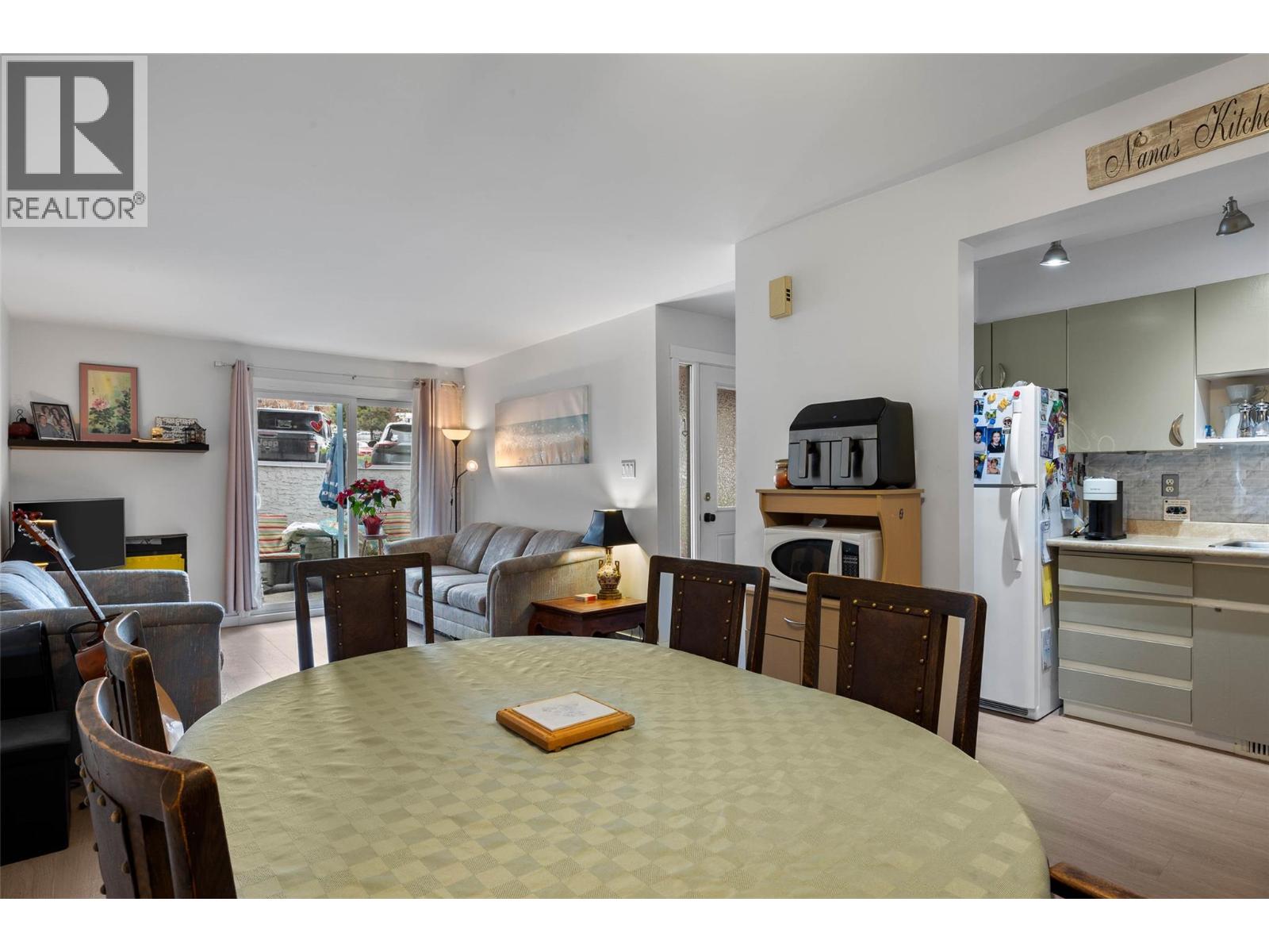 #37 1435 SUMMIT DRIVE - 13