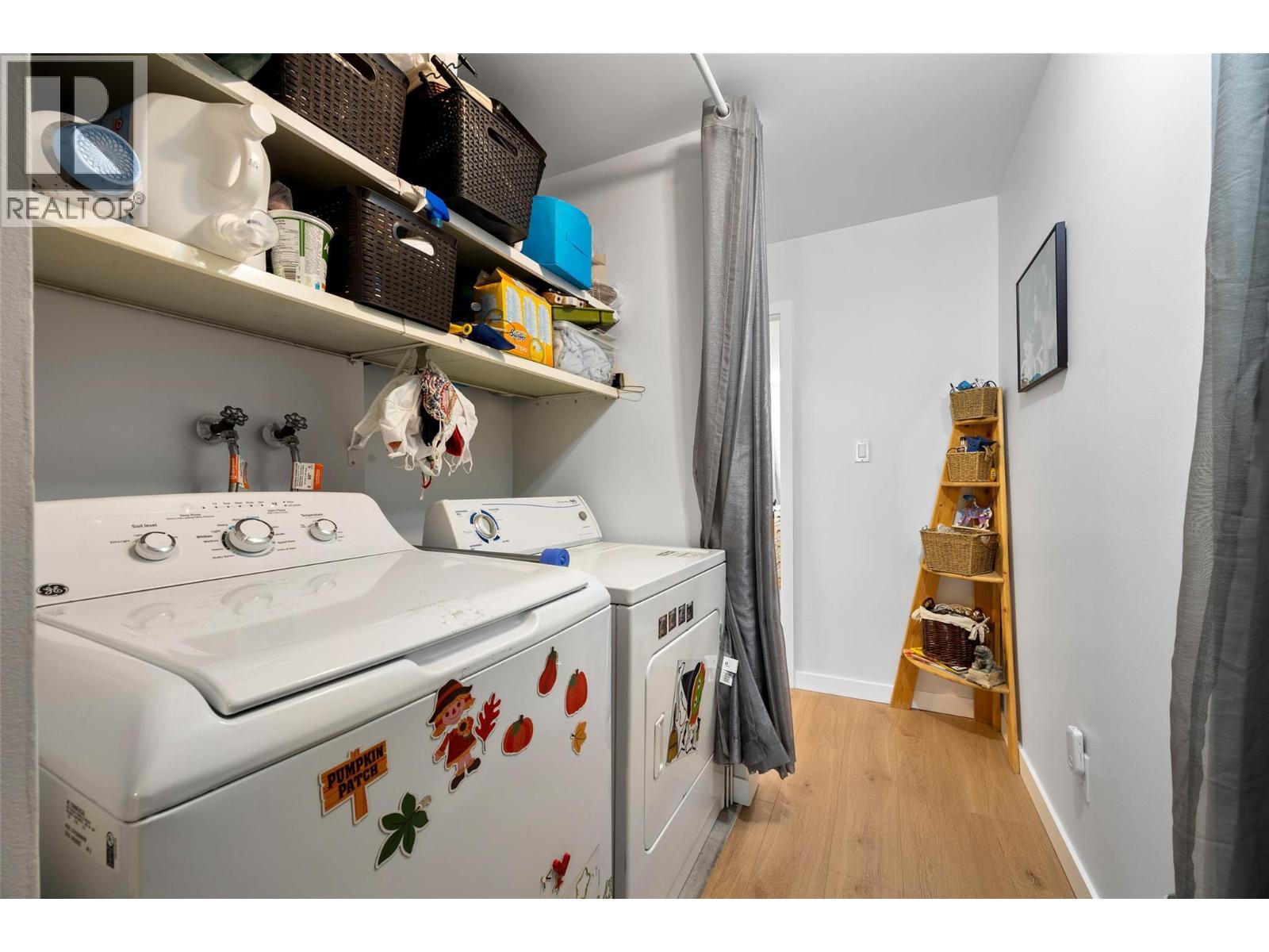 #37 1435 SUMMIT DRIVE - 19