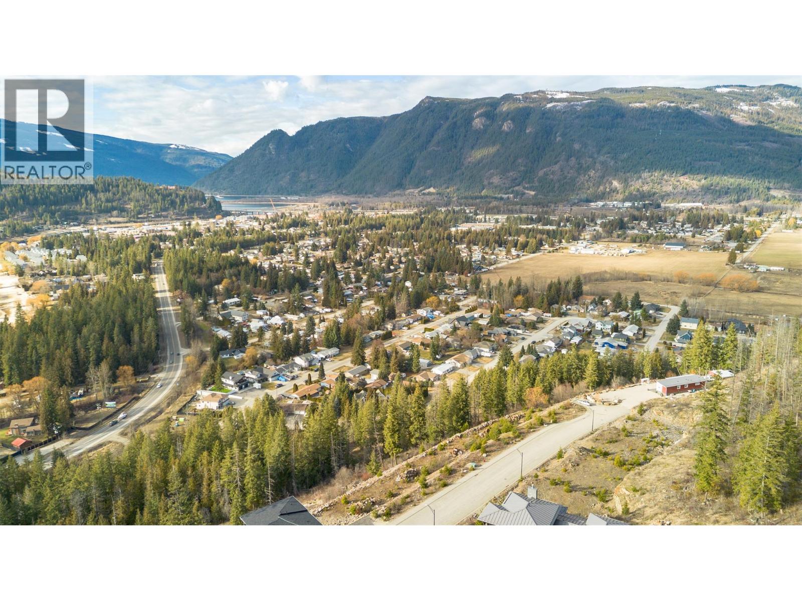  274 Bayview Drive, Sicamous