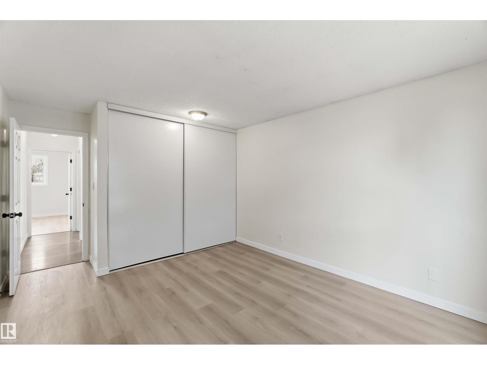 4636 37A AV NW - 34