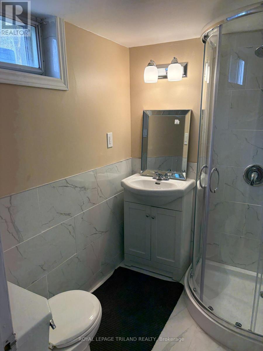 1548 DALE STREET Property Photo