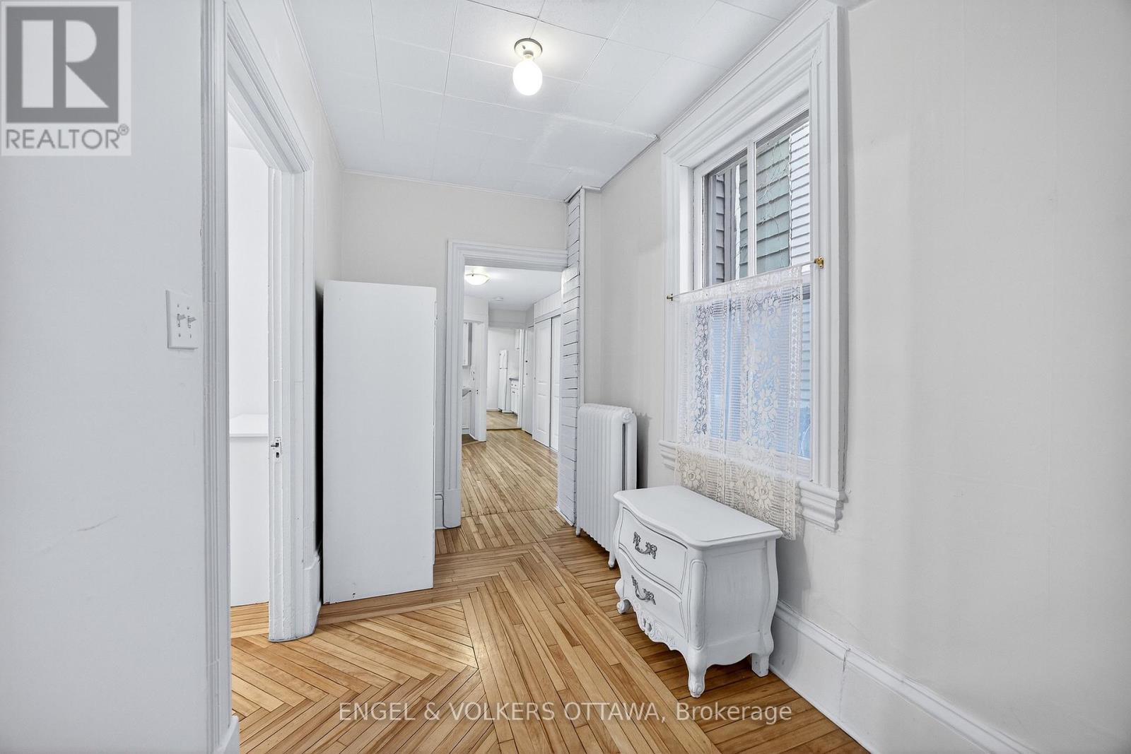 86 BRUYERE STREET — photo 14