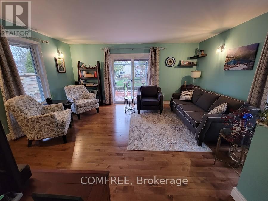 136 JOHN STREET - 10