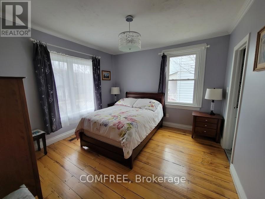 136 JOHN STREET - 18