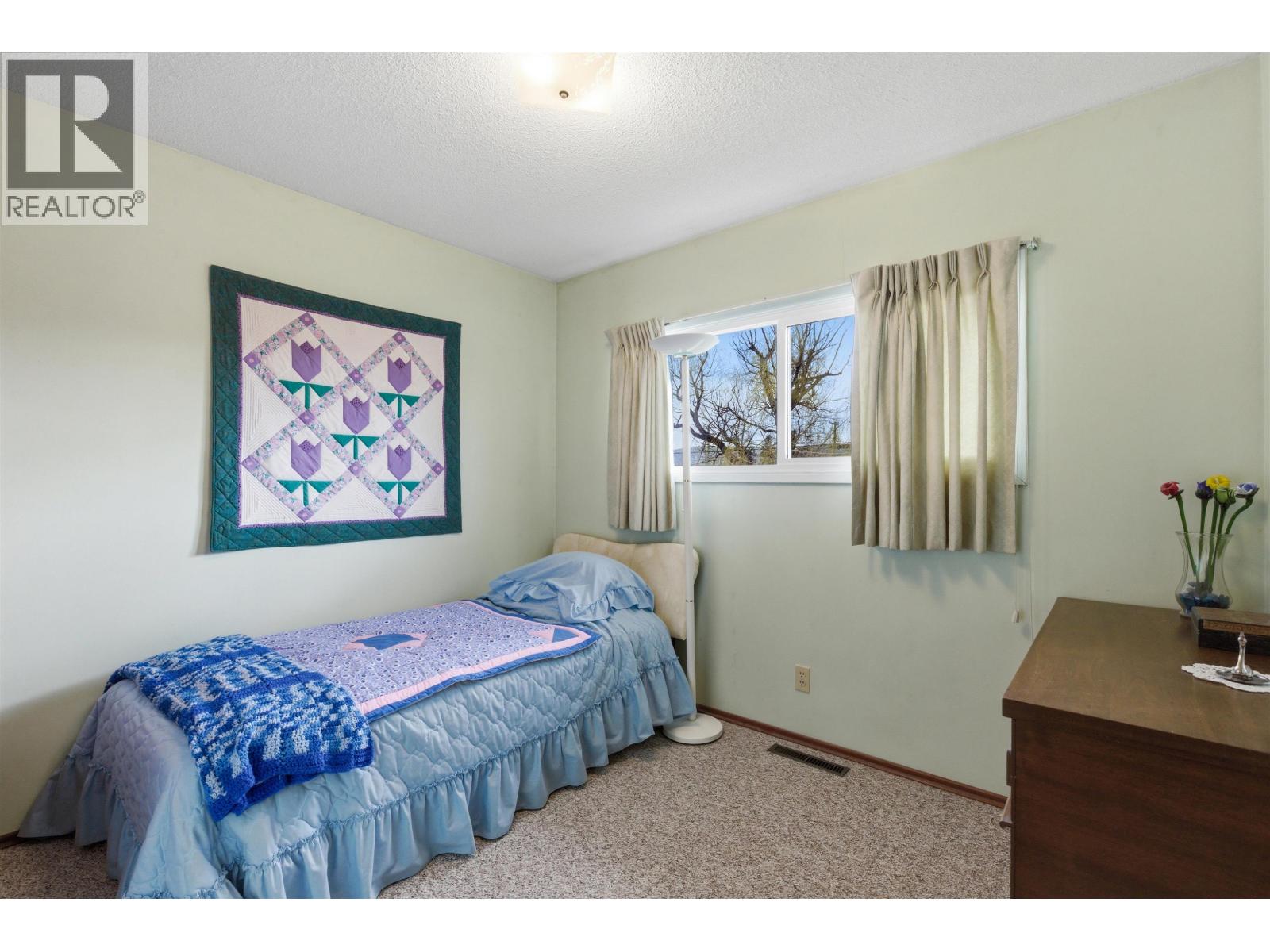 529 N NINTH AVENUE - 10