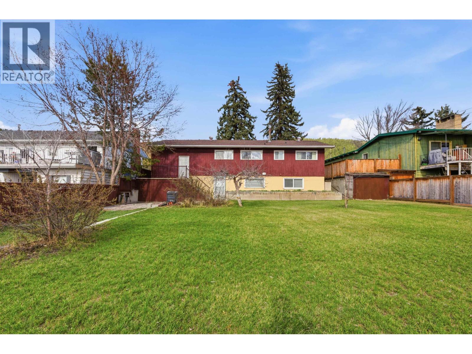 529 N NINTH AVENUE - 21