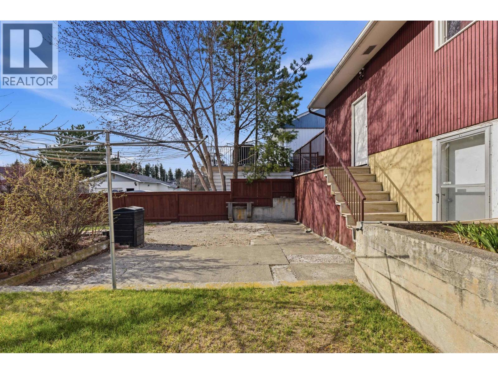 529 N NINTH AVENUE - 23