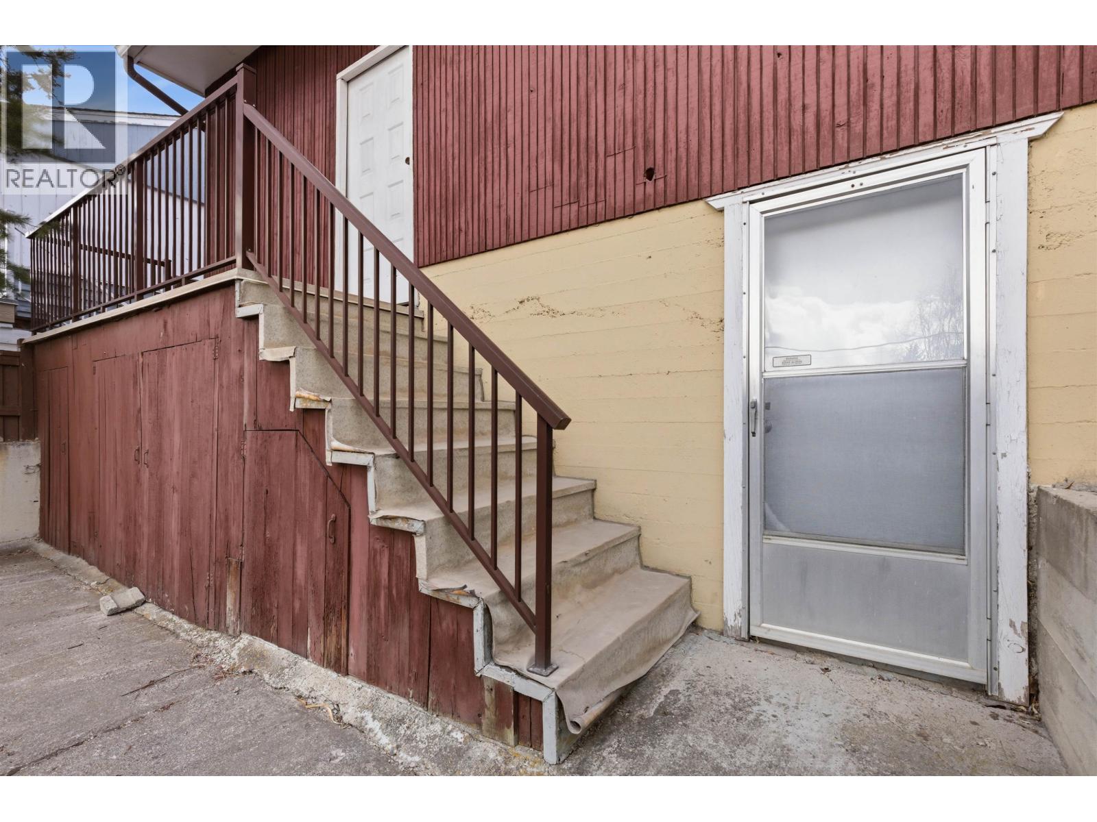 529 N NINTH AVENUE - 26