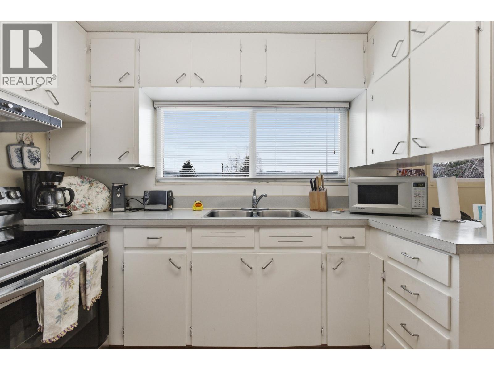 529 N NINTH AVENUE - 3
