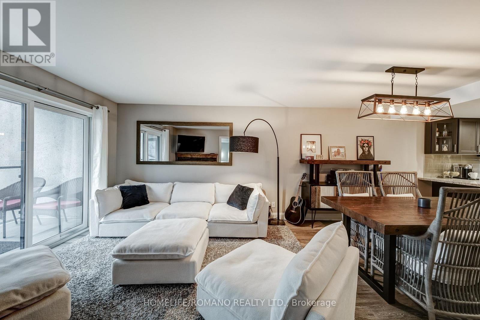 #305 80 HORSESHOE BOULEVARD - 14