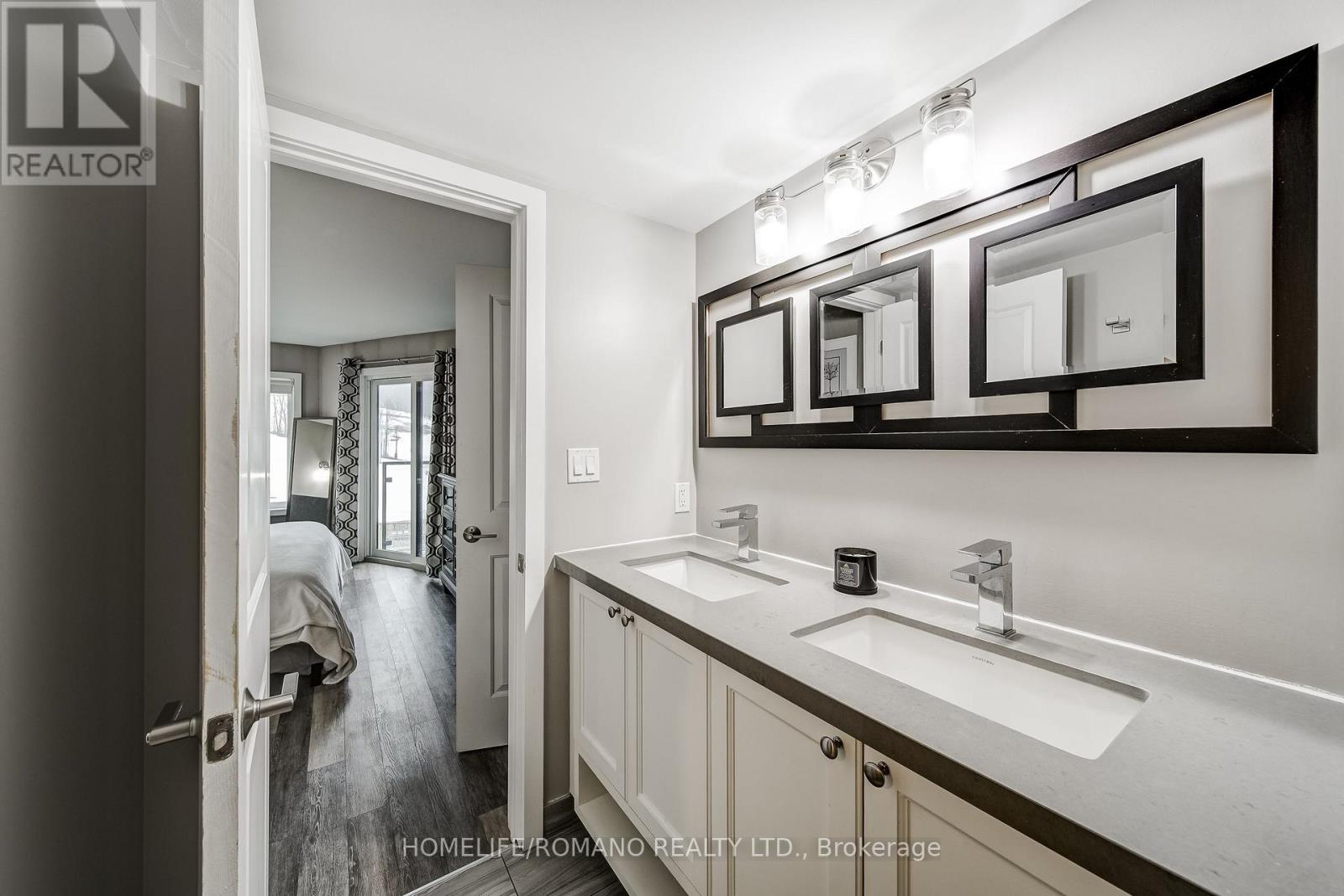 #305 80 HORSESHOE BOULEVARD - 21