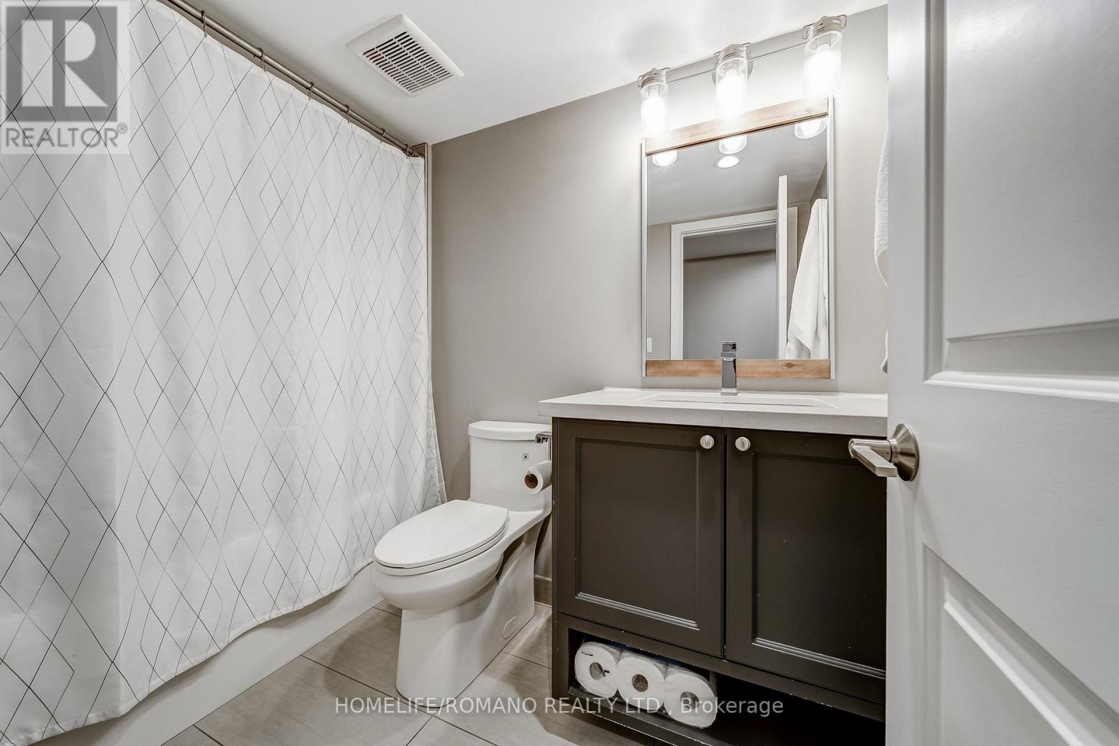 #305 80 HORSESHOE BOULEVARD - 24