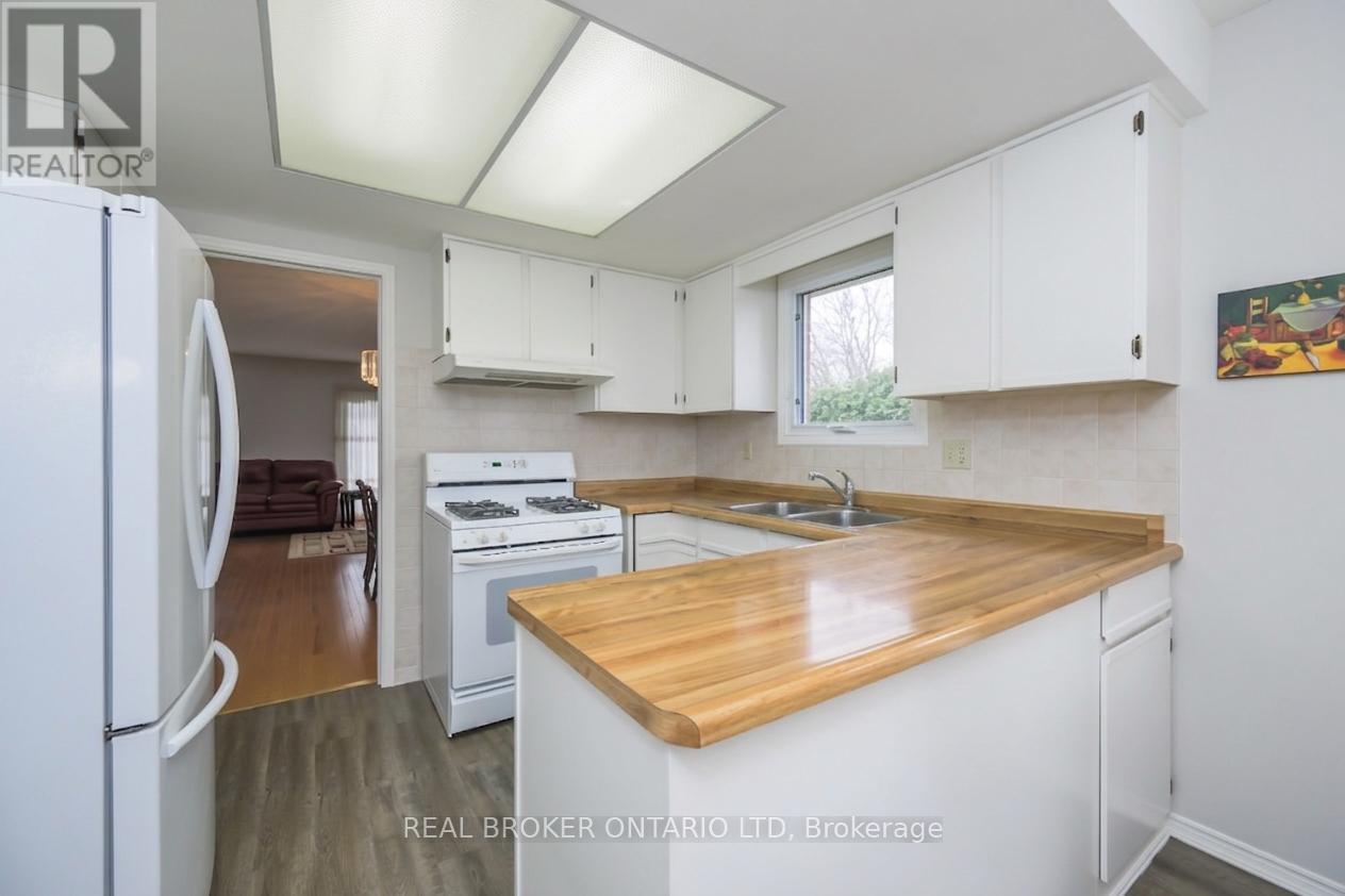 1624 HASTINGS DRIVE Property Photo