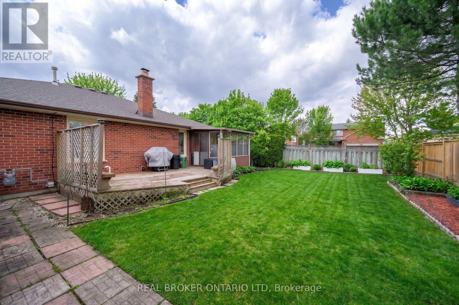 1624 HASTINGS DRIVE Property Photo