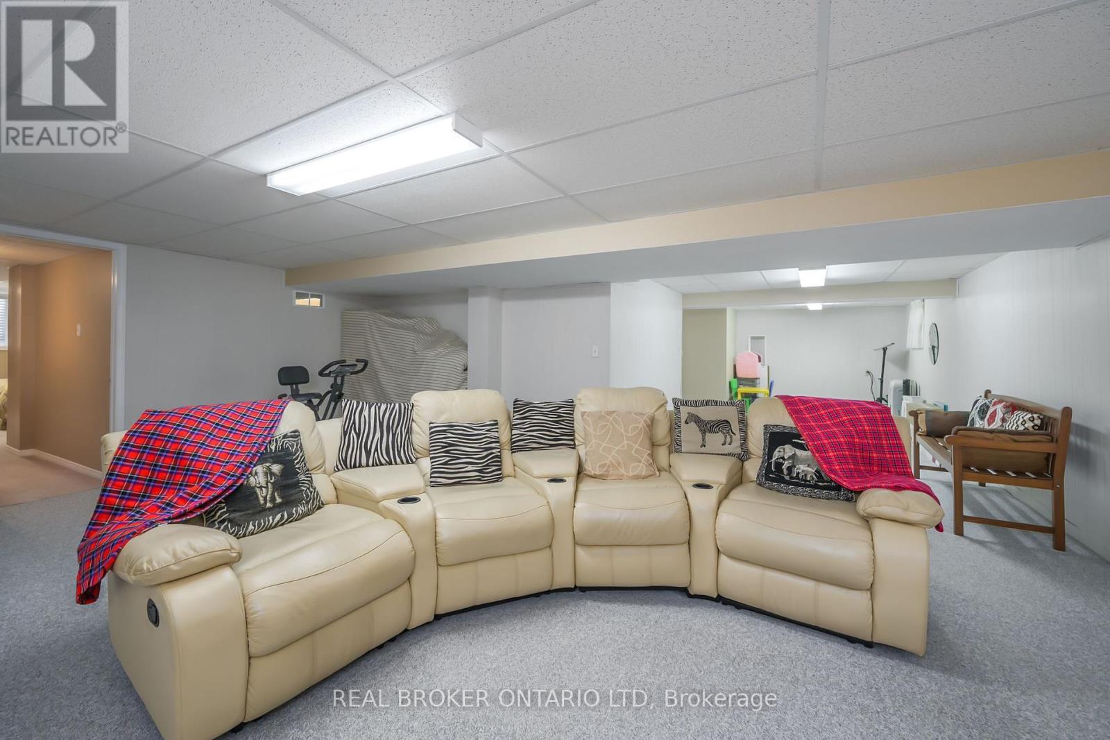 1624 HASTINGS DRIVE Property Photo