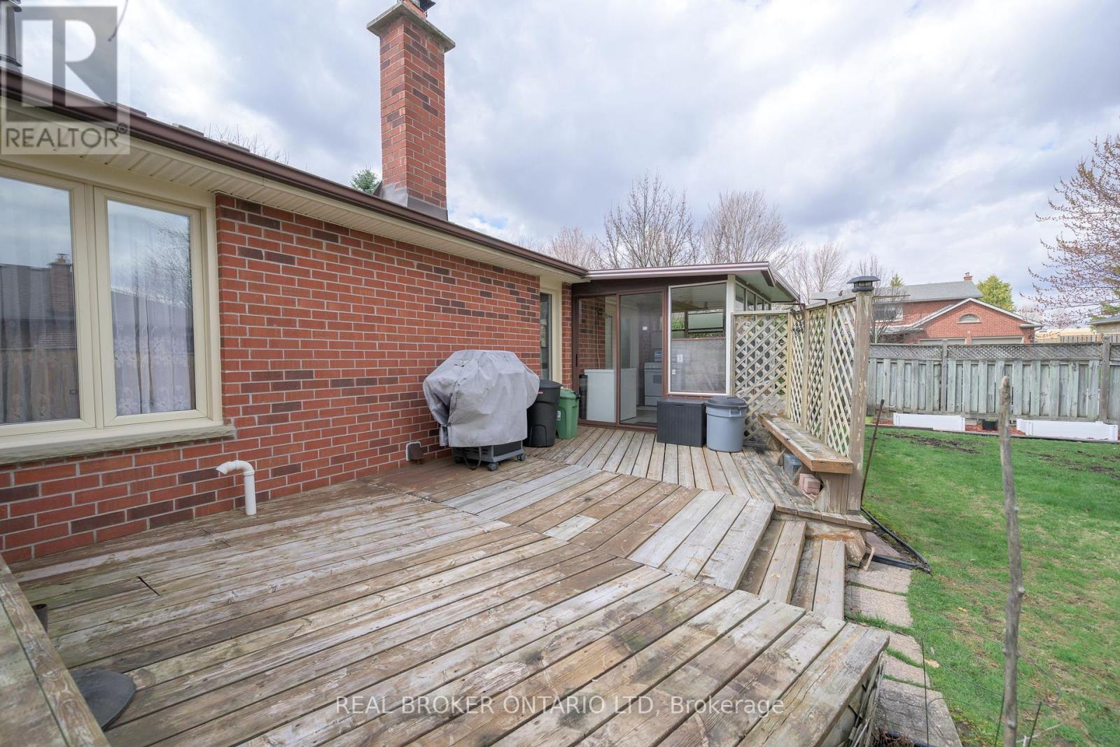 1624 HASTINGS DRIVE Property Photo