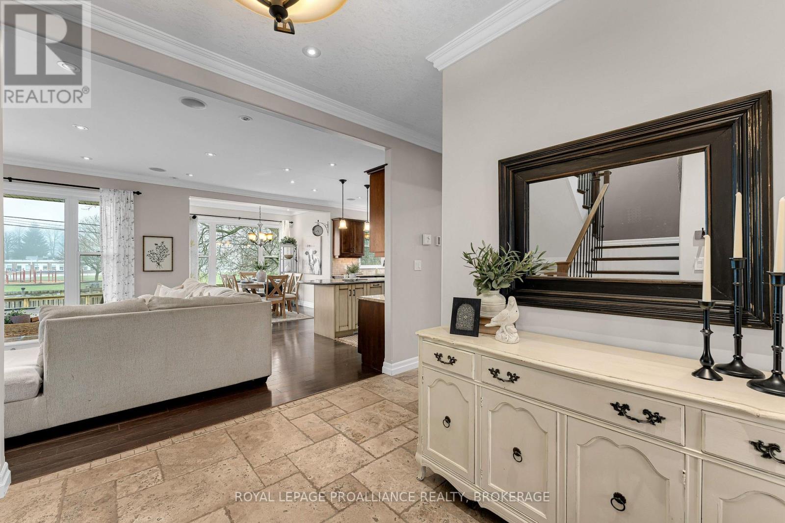 270 NORTH STREET, Gananoque, Ontario, K7G1M1 — Photo 5