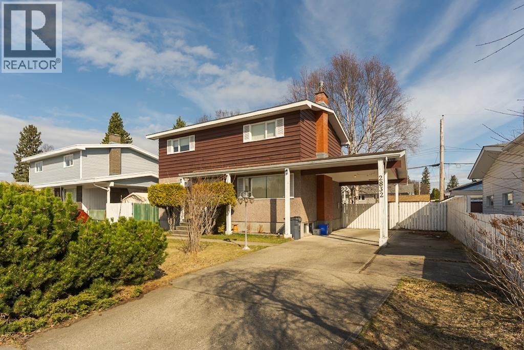 Kitchen of 2832 PINEWOOD AVENUE · Prince George, BC