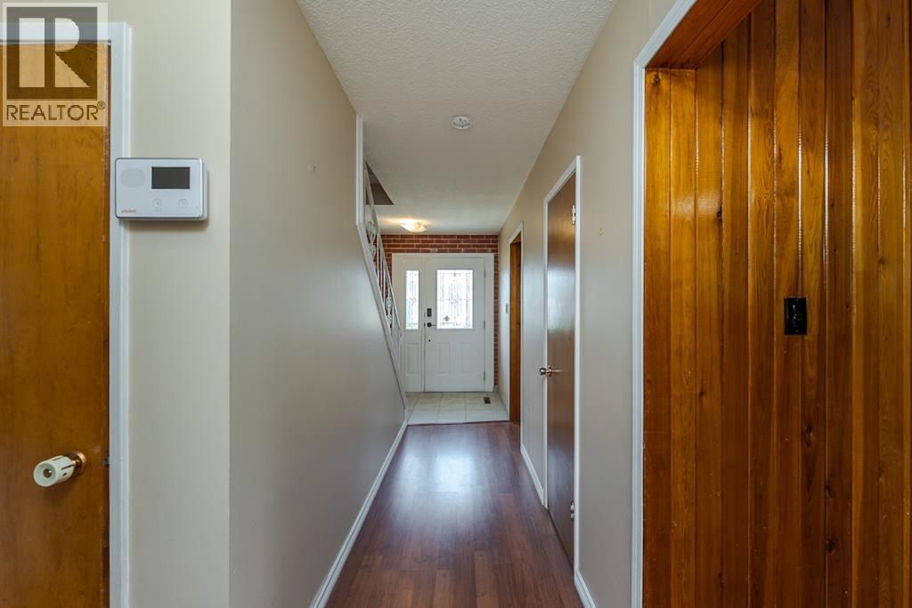 2832 PINEWOOD AVENUE - 21