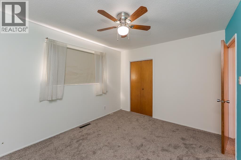 2832 PINEWOOD AVENUE - 34