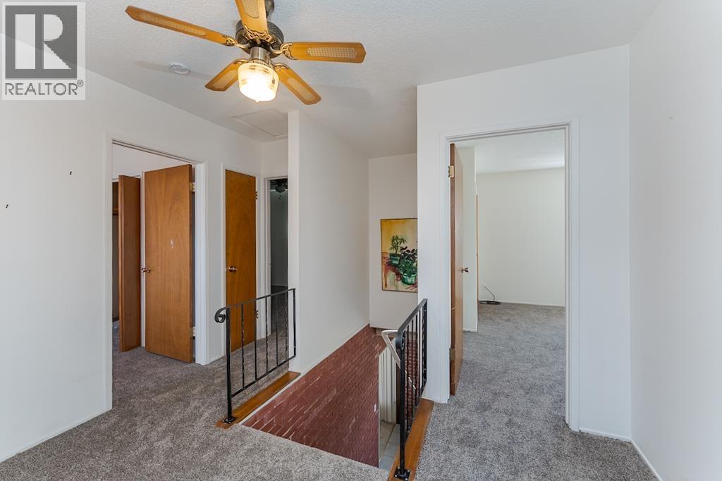 2832 PINEWOOD AVENUE - 32