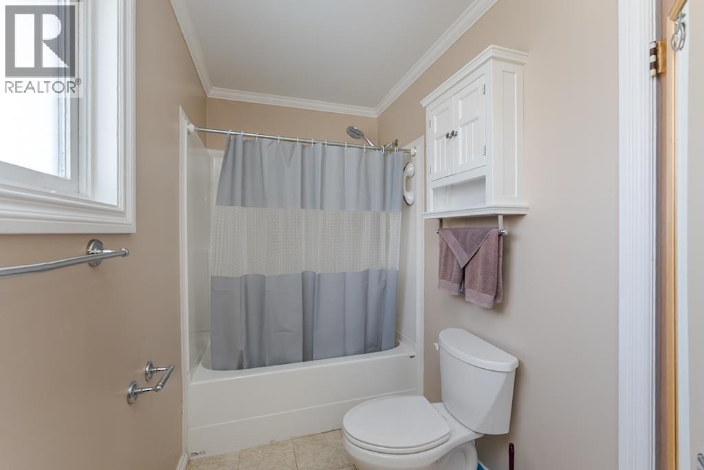 2832 PINEWOOD AVENUE - 31