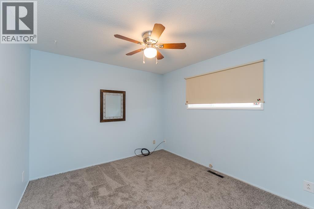 2832 PINEWOOD AVENUE - 37