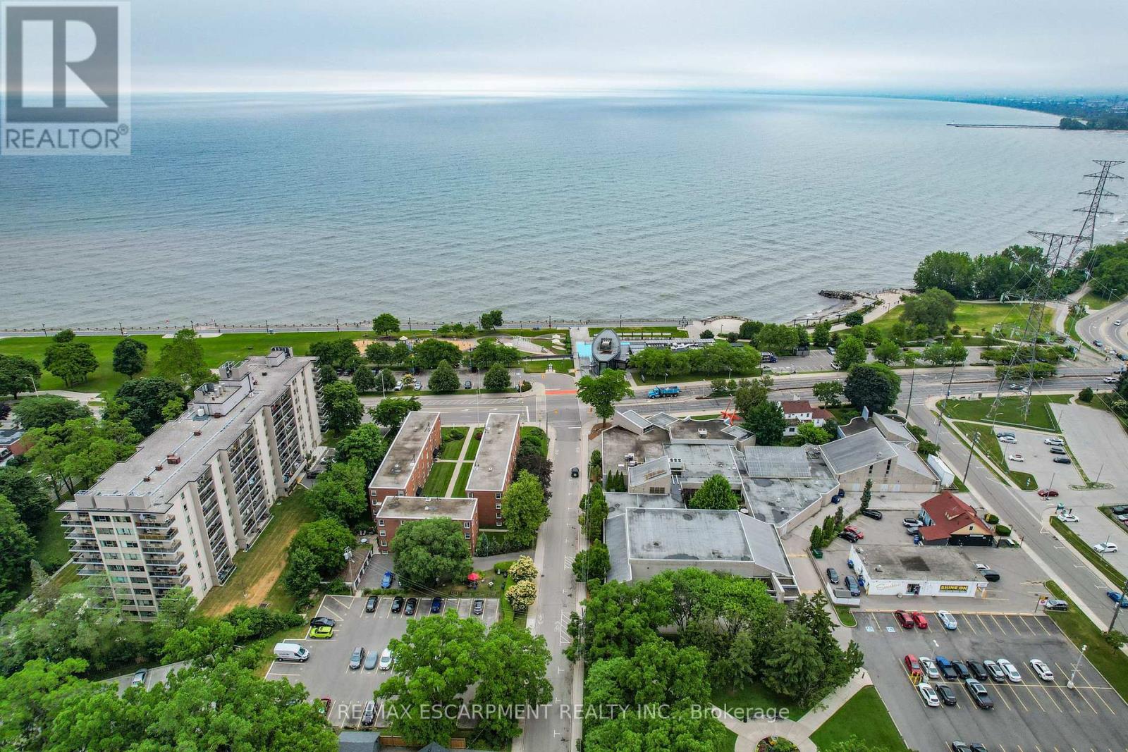 #37 1347 LAKESHORE ROAD - 19