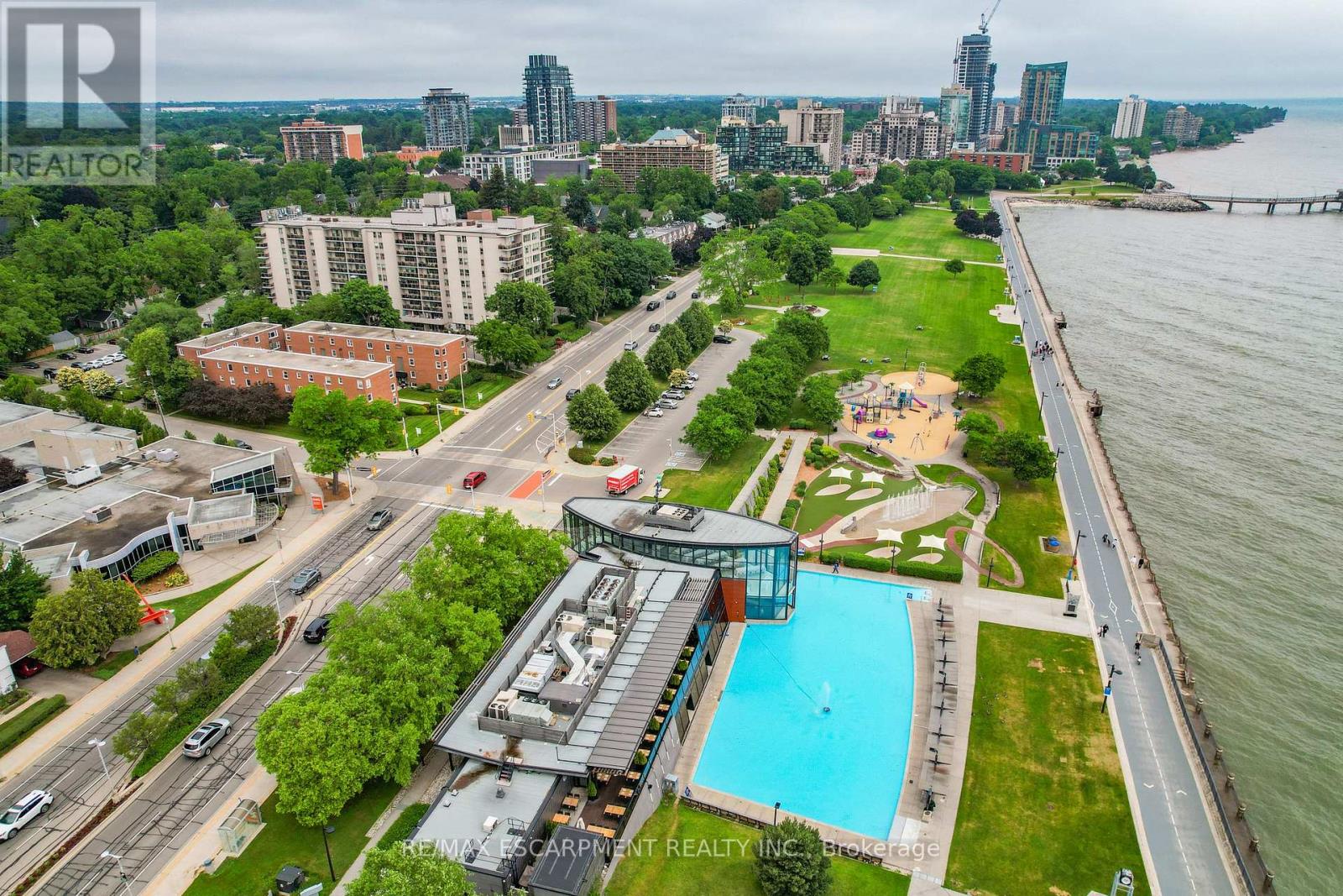 #37 1347 LAKESHORE ROAD - 22