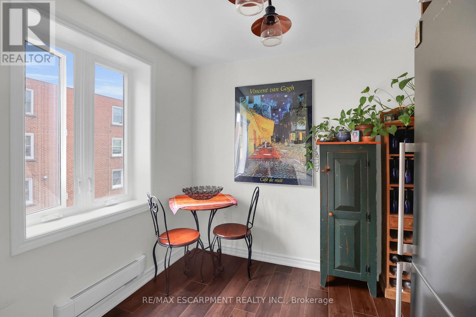 #37 1347 LAKESHORE ROAD - 34