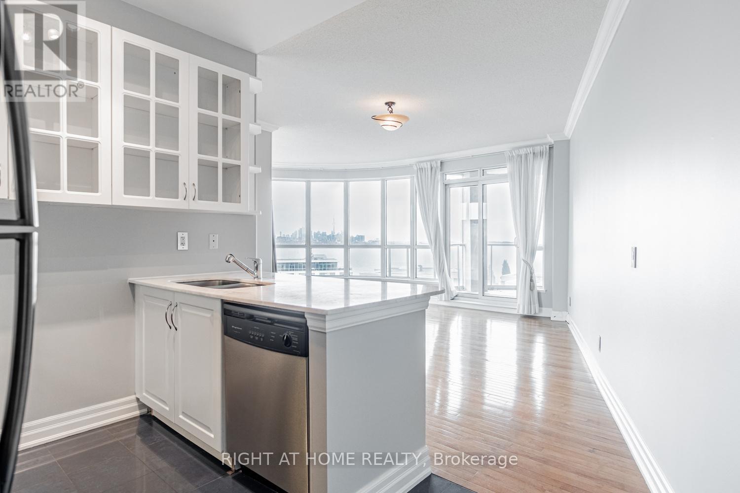 #1503 2087 LAKE SHORE BOULEVARD W - 5