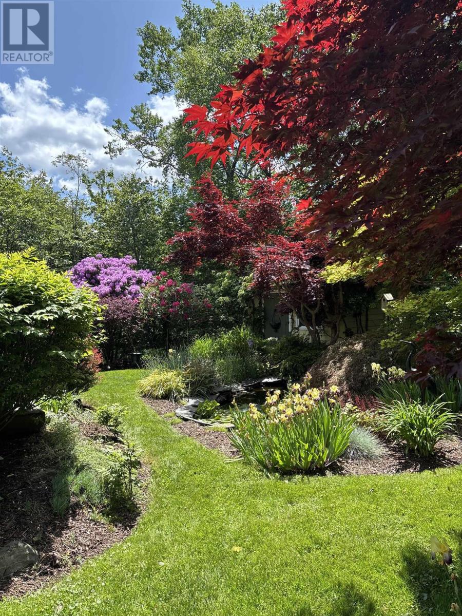 Property 9 of 36 of 40 Wedgewood Avenue