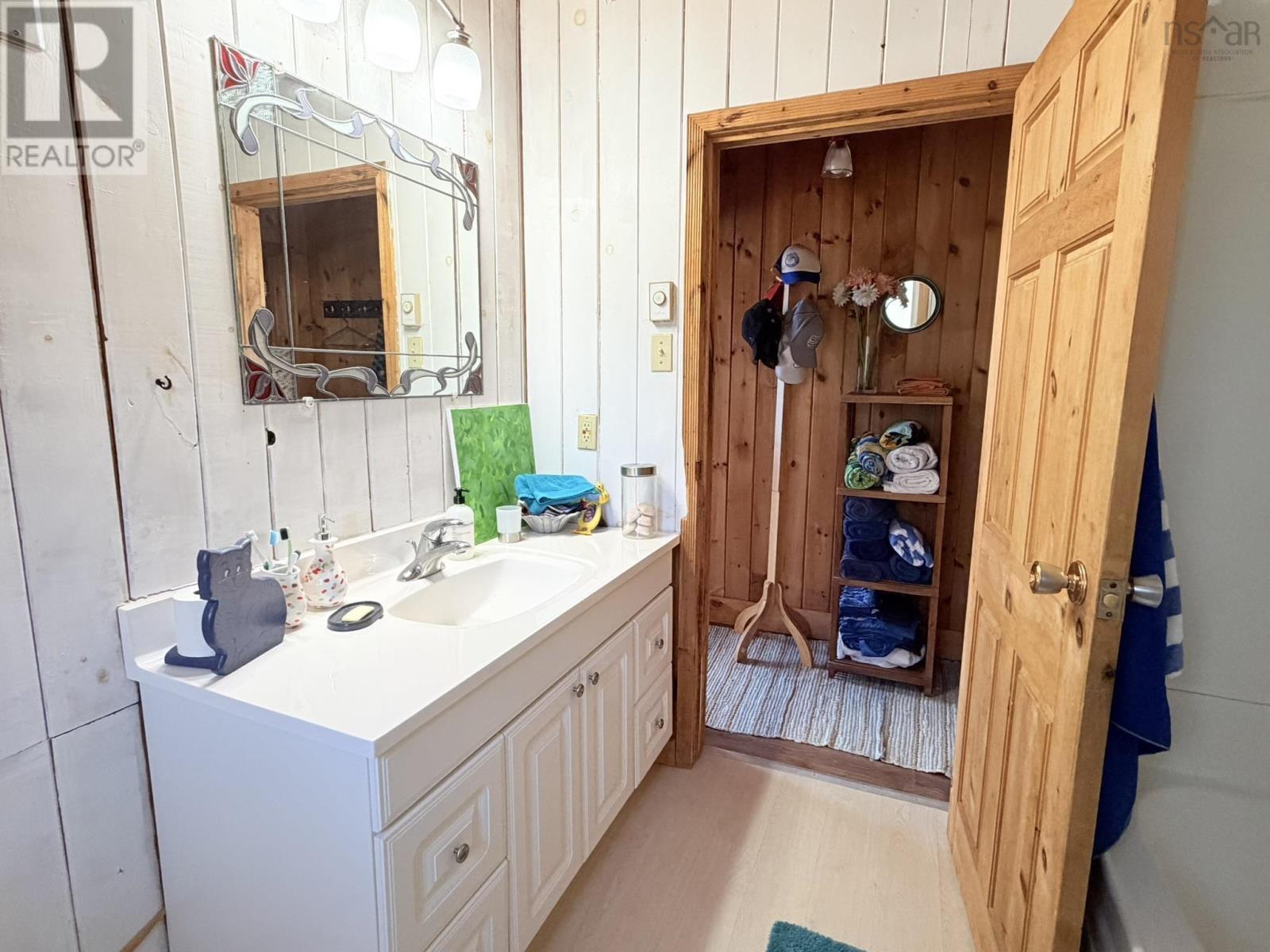 Property 15 of 38 of 988 Labelle Road