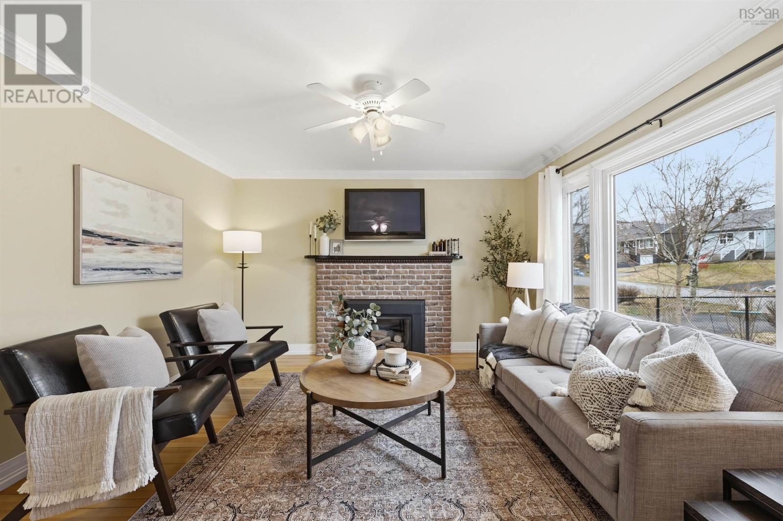 Property 4 of 44 of 6 Parkdale Avenue