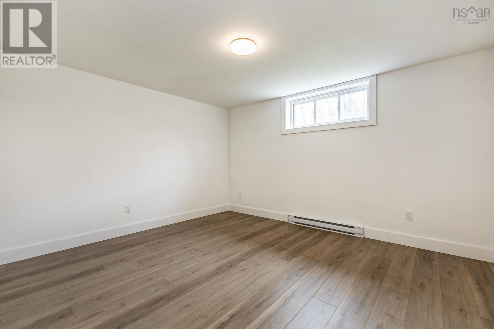 Property 25 of 30 of 134 Waterview Drive