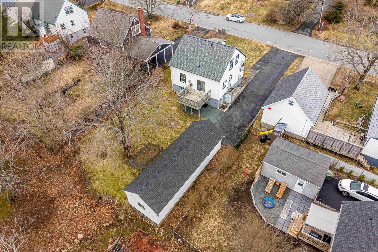 Property 40 of 44 of 6 Parkdale Avenue