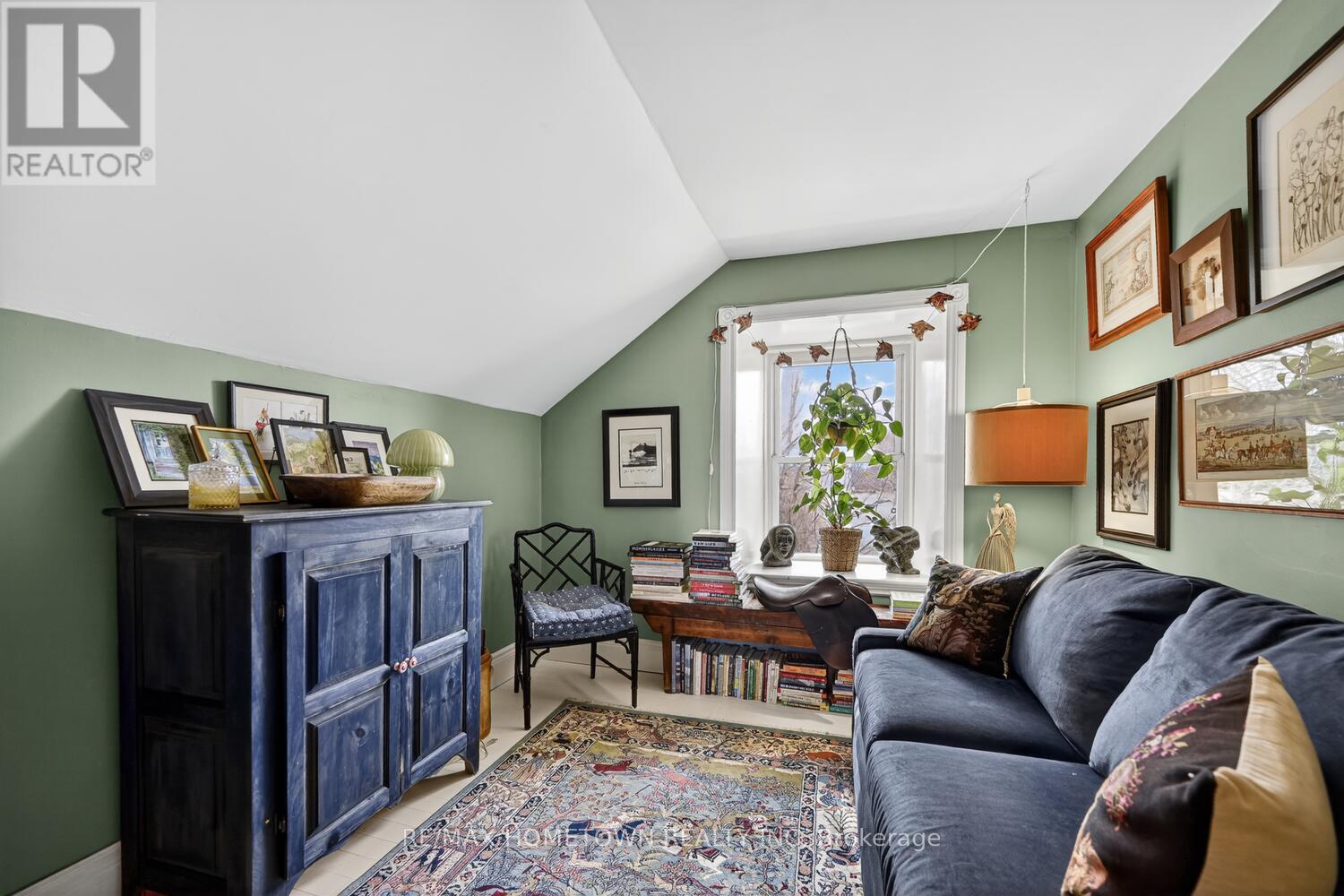 Upstairs bedroom (currently den)