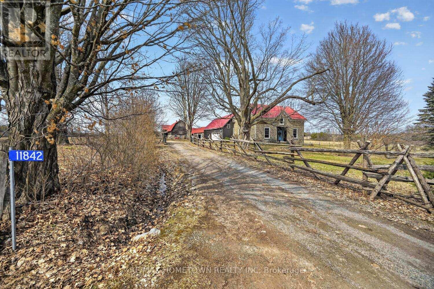 11842 ROCKSPRINGS ROAD — photo 31